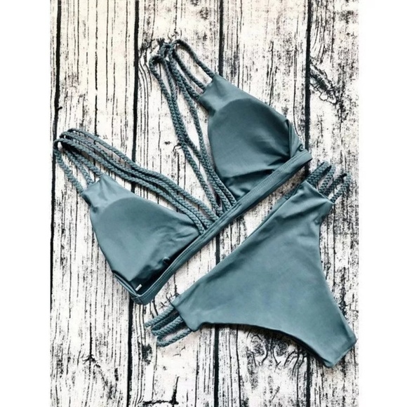 🎉! Brazilian Braid bikini set!🎉 - Picture 4 of 5